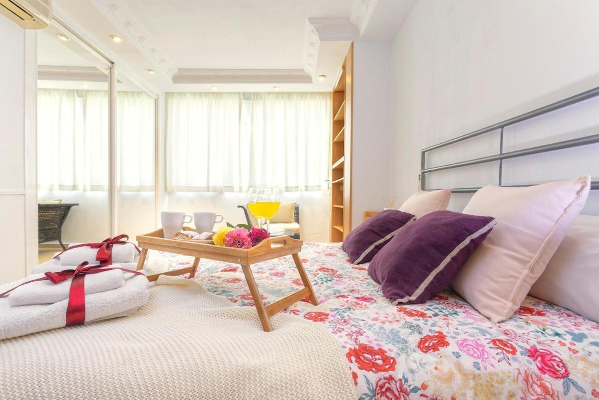 -Malagasunapts- West Beach Malaga Seafood & Relax Экстерьер фото